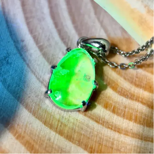 Hyalite Opal Fluorite Pendant – Sterling Silver, Mexican Gemstone Hyalite Opal Fluorite Pendant – Sterling Silver, Mexican Gemstone