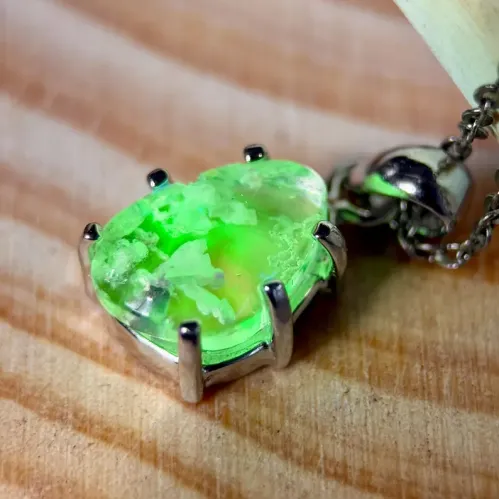 Hyalite Opal Fluorite Pendant – Sterling Silver, Mexican Gemstone Hyalite Opal Fluorite Pendant – Sterling Silver, Mexican Gemstone